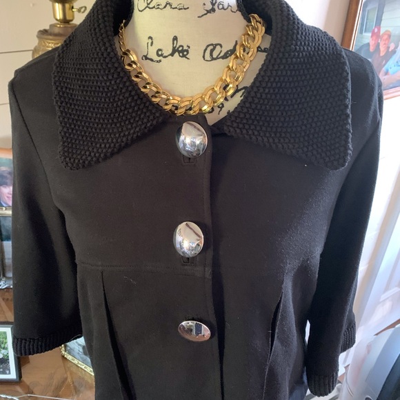 Vintage Short Pleated Black Jacket - Picture 5 of 9